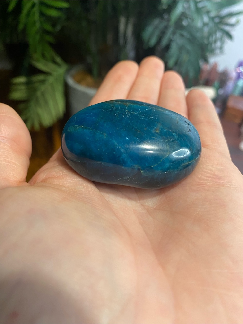Blue Apatite Palm Stone - Picture 5 of 13